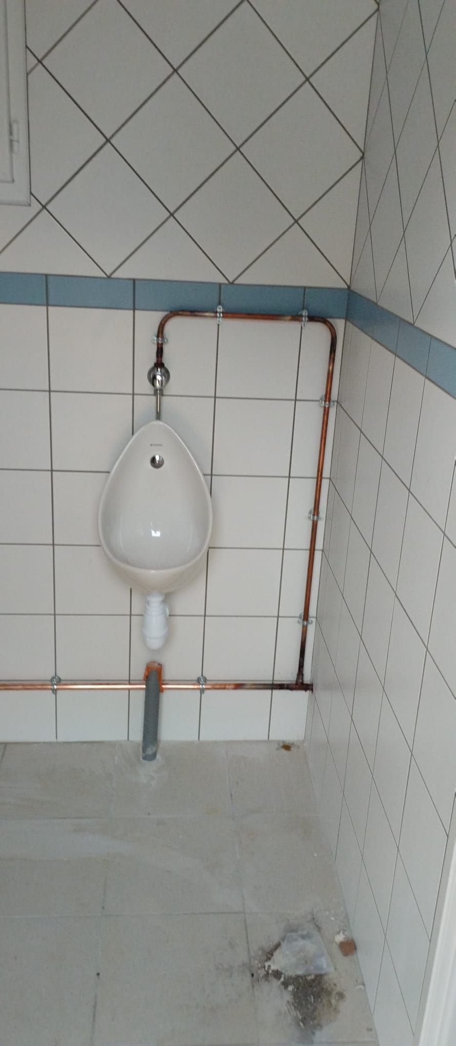Urinoire tuyauterie cuivre